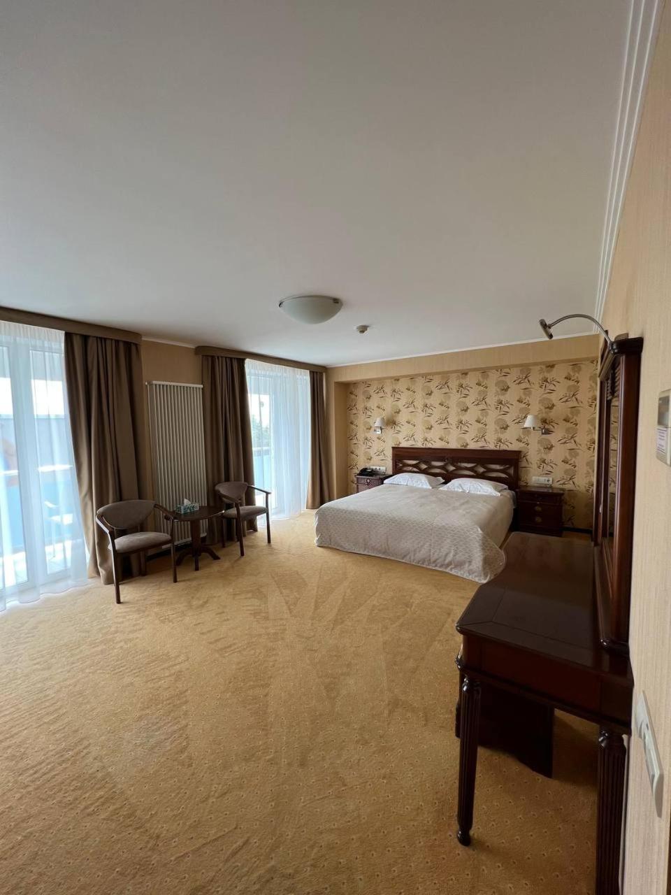 Burlach'ya Balka Grand-Marine Hotel & Spa מראה חיצוני תמונה