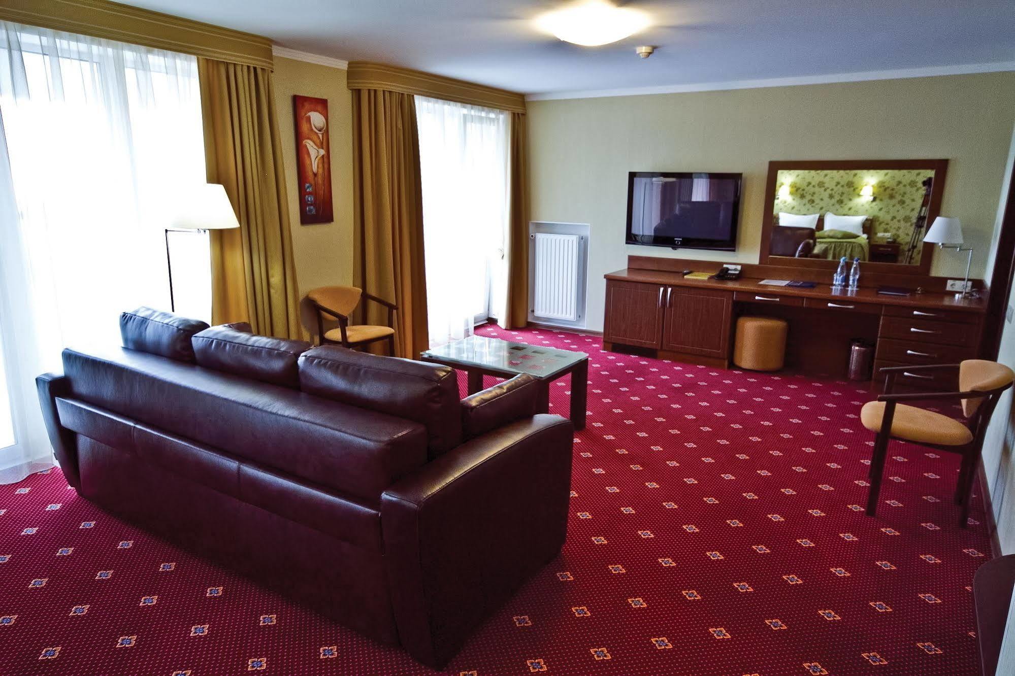 Burlach'ya Balka Grand-Marine Hotel & Spa מראה חיצוני תמונה